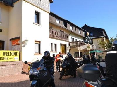Hotel Sassor