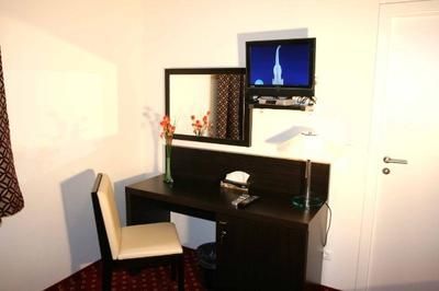 Hotel Aariana