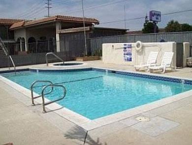 Knights Inn - Norco