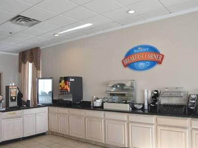 Baymont by Wyndham East Windsor Bradley Airport