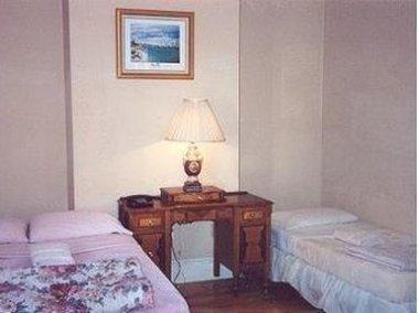 Farrington Inn