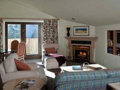 Knob Hill Inn