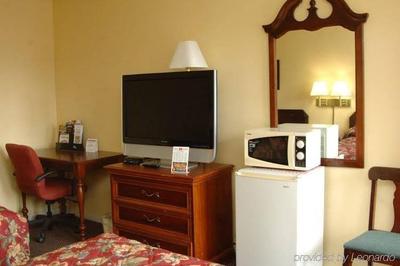 Red Carpet Inn Anniston Oxford