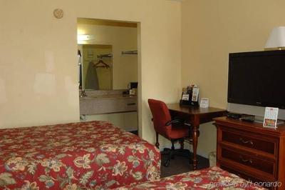 Red Carpet Inn Anniston Oxford