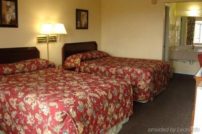 Red Carpet Inn Anniston Oxford