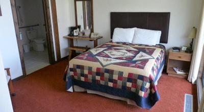 Riverbank Lodge