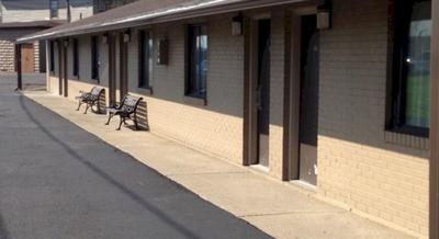 Stadium View Inn