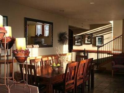 Inn on The Creek
