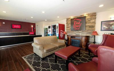 Super 8 by Wyndham Helen