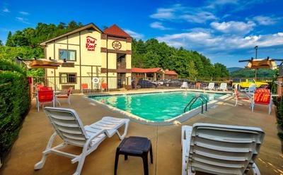 Super 8 by Wyndham Helen