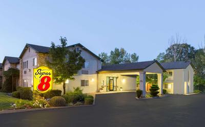 Creekside Inn & Suites