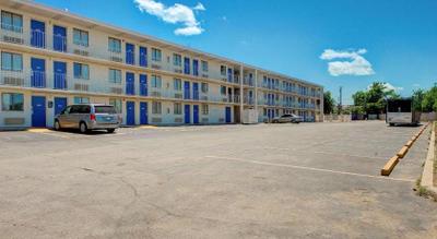 Economy Hotel Plus Oklahoma City