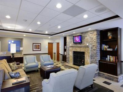 Holiday Inn Express Philadelphia Airport