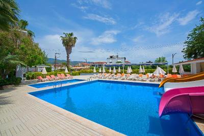 Voxx Inn Family Club