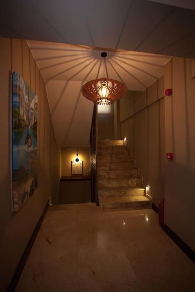 Juliet Rooms & Kitchen