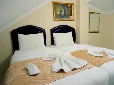 Tolga Hotel