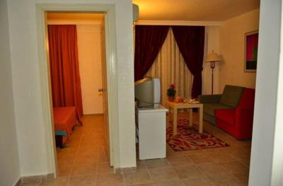 Almila Side Suite