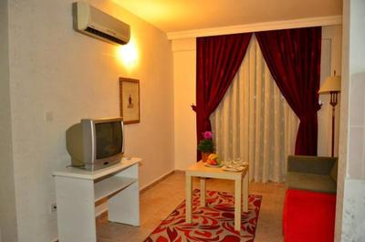 Almila Side Suite
