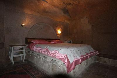 Akcave Suites & Resort