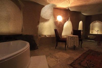 Akcave Suites & Resort