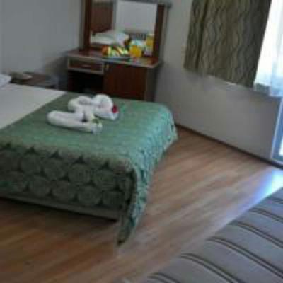 Adapalas Hotel
