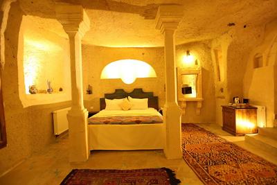 Blue Valley Cave Hotel