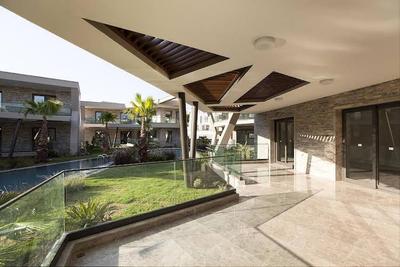 Retron Residence