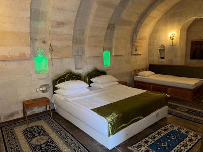 Cave Art Hotel