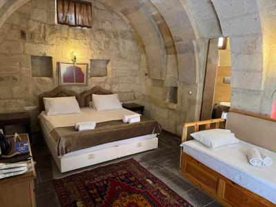 Cave Art Hotel