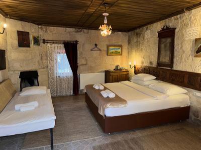 Cave Art Hotel
