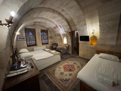 Cave Art Hotel