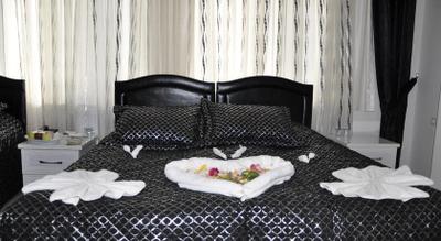 Golden Apple Otel