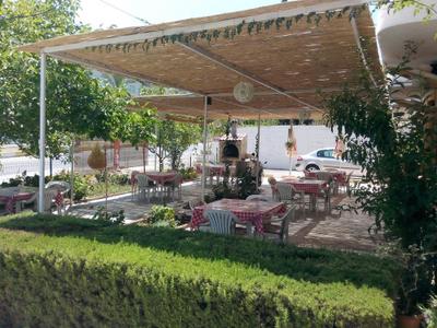 Pansiyon & Cafe Seker