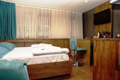Cube Suites