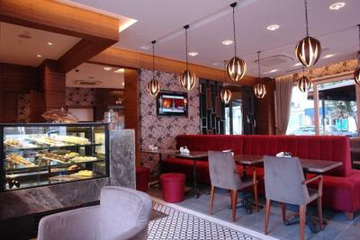 Le Mirage Suite