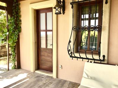 Ada Bacchus Hotel