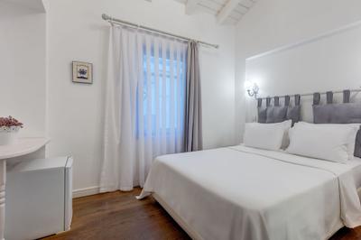 Ela Tenedos Hotel