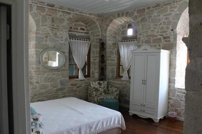 Eski Tas Hotel