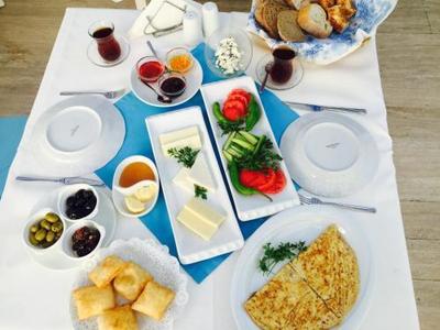 Esmana Hotel