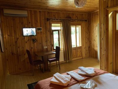 Green River Hotel