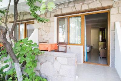 Assos Kadirga Hotel