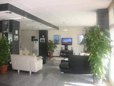 Blackmont Hotel
