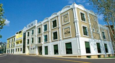 Ener Old Castle Resort Hotel