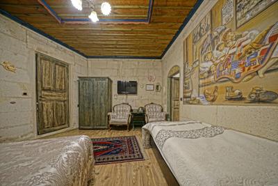 Kayatas Cave Suites Hotel