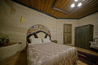 Kayatas Cave Suites Hotel