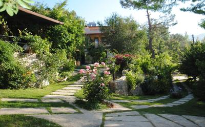 Kleo Cottages