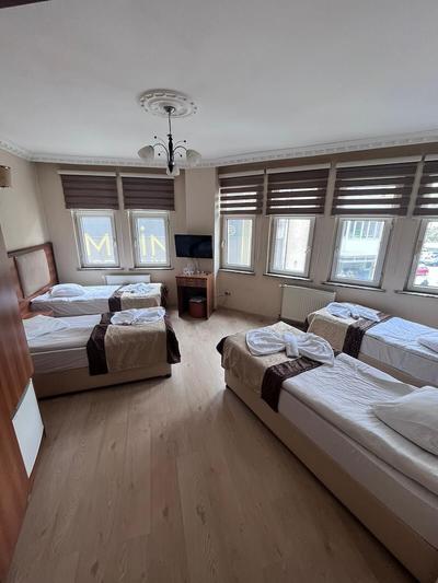 Nil Hotel
