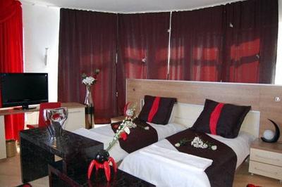 Tuana Hotel
