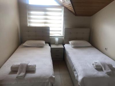 Tum Trio Hotel