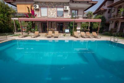 Vira Suites